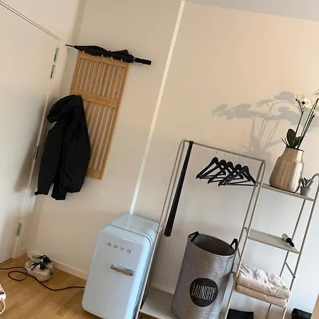 アパート Bright And Inviting In Frederiksberg